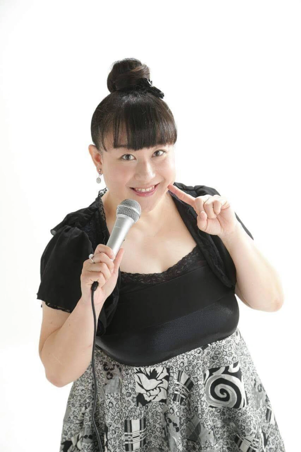 内濠KOFUN STAGE MC/キューピット芸人ゆっき~